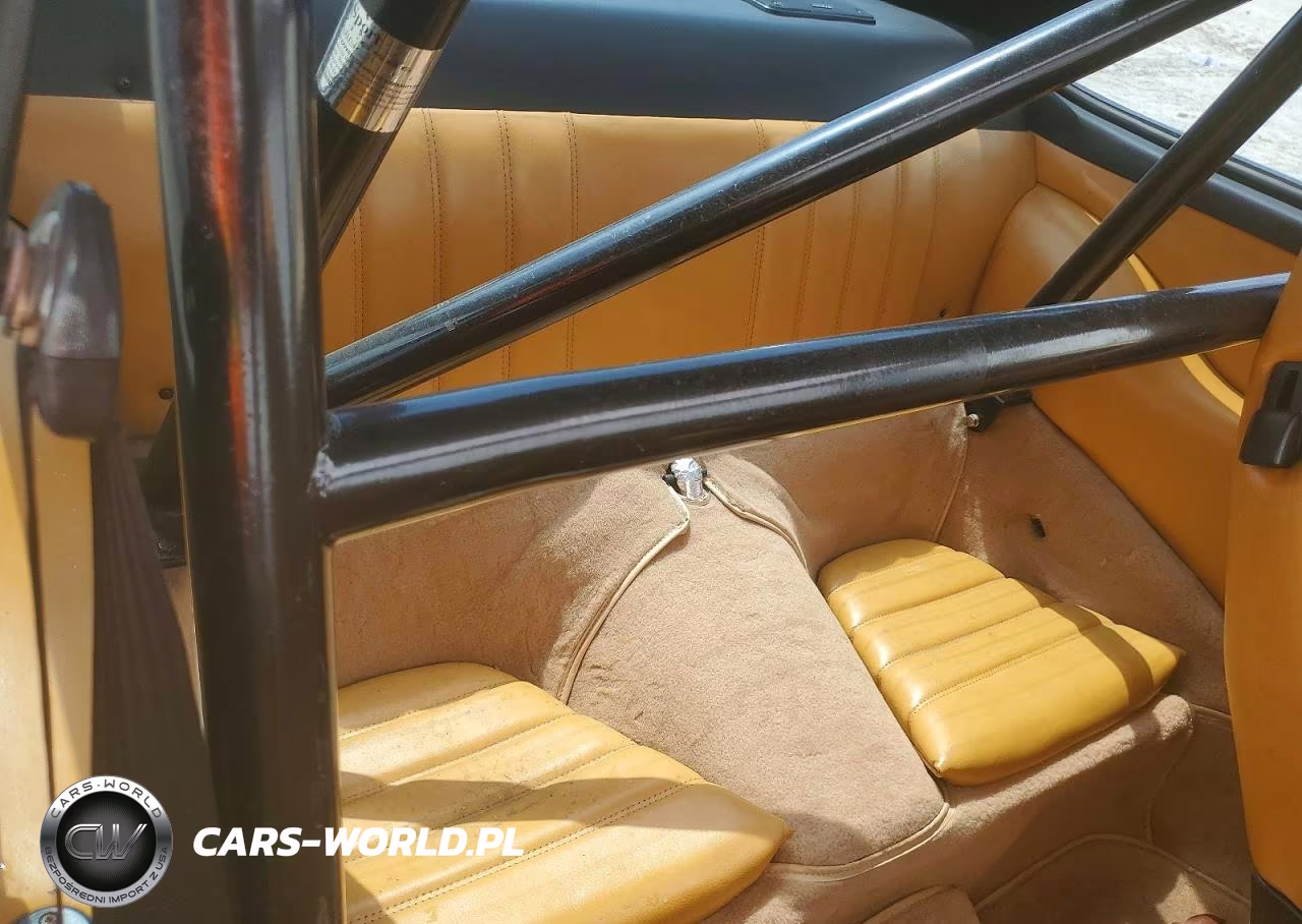 1985 Porsche 911 Carrera VIN:WP0ZZZ91ZFS102796 - 10