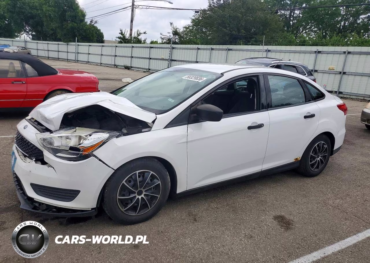 2016 Ford Focus S – zdjęcie 1 z 12