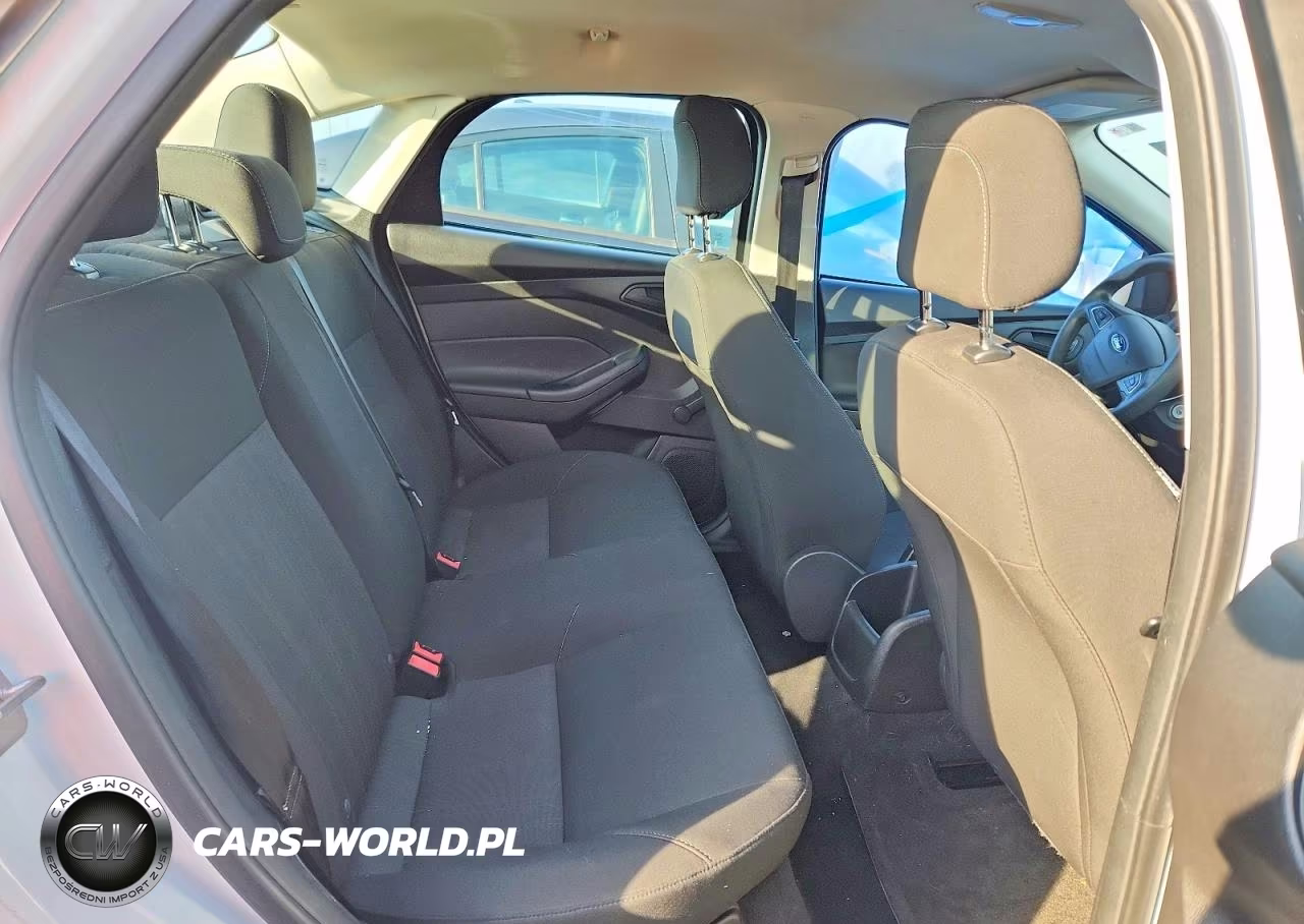 2016 Ford Focus S VIN:1FADP3E23GL201897 - 10