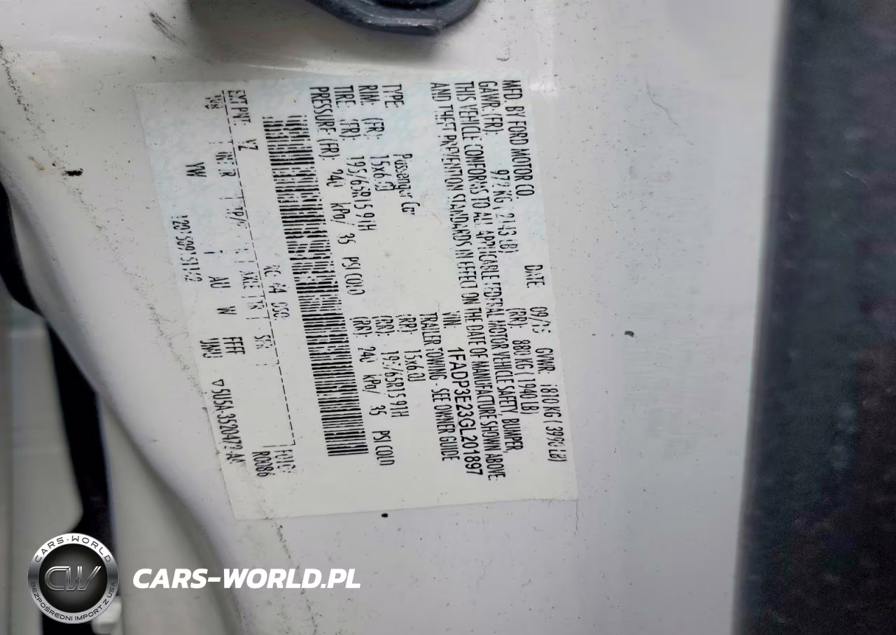 2016 Ford Focus S VIN:1FADP3E23GL201897 - 12