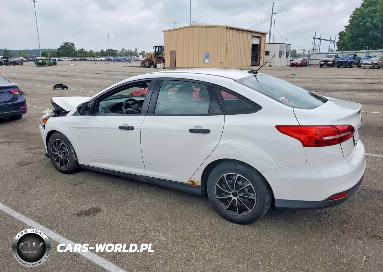 2016 Ford Focus S VIN:1FADP3E23GL201897 - 2