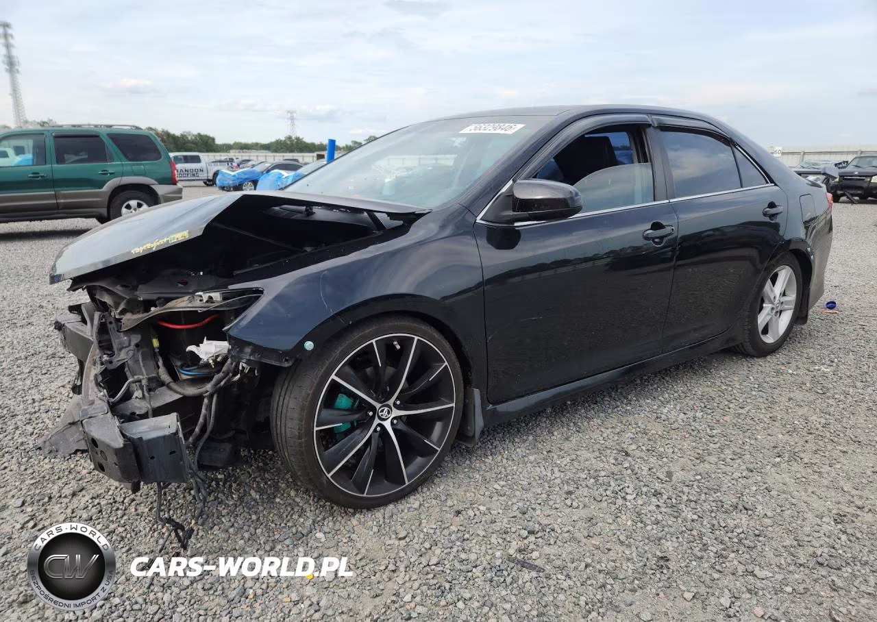 2014 Toyota Camry Se – zdjęcie 1 z 13