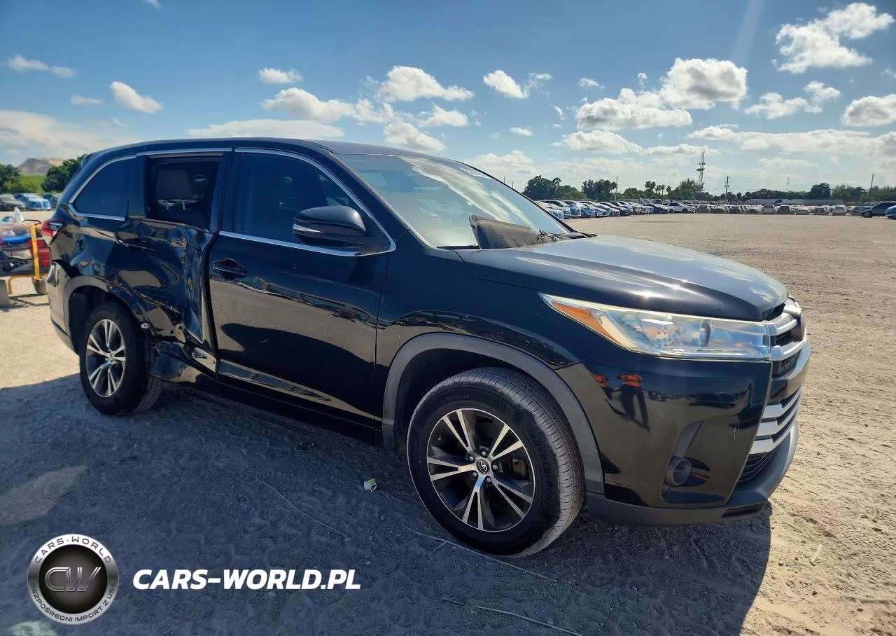 2017 Toyota Highlander Le VIN:5TDZARFH1HS025083 - 4