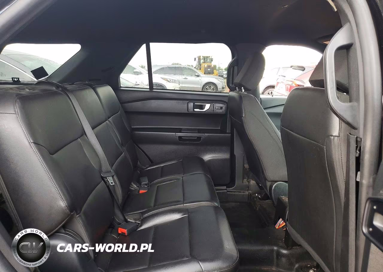 2022 Ford Explorer Police Interceptor VIN:1FM5K8AB5NGA47775 - 11