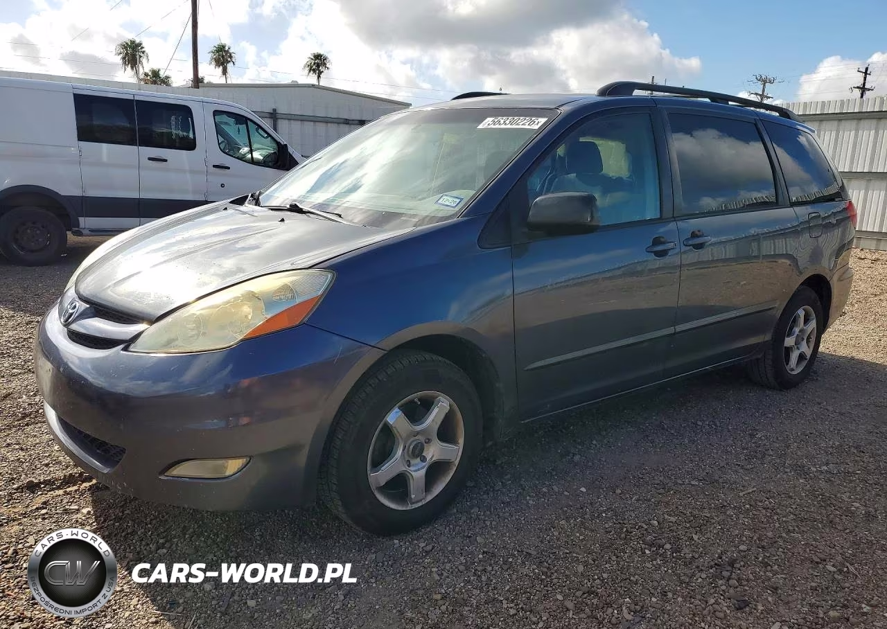 2009 Toyota Sienna Le 7-Passenger