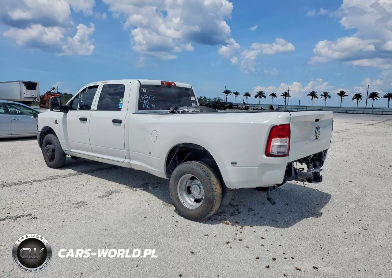 2023 Ram 3500 Tradesman VIN:3C63RPGL1PG652103 - 3