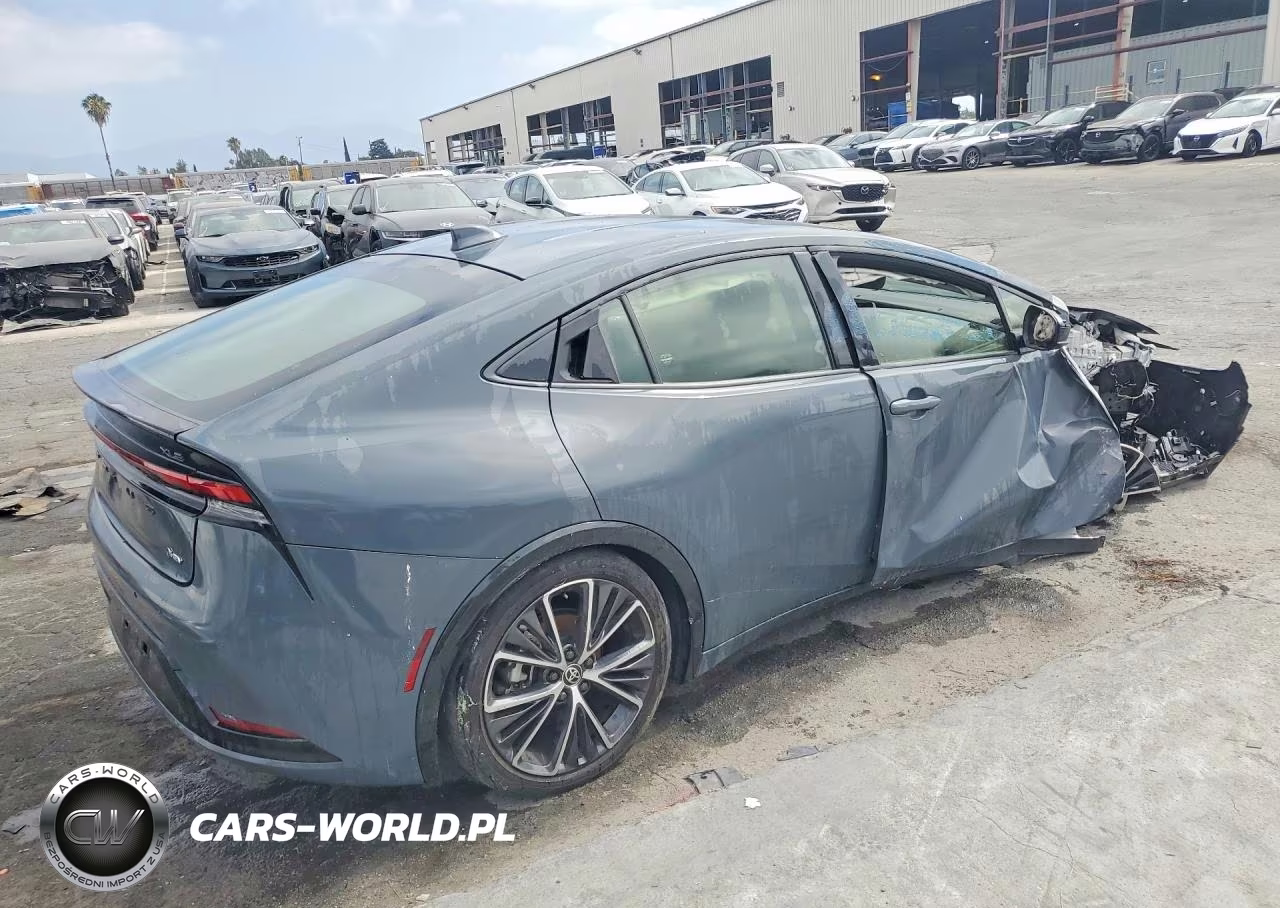 2023 Toyota Prius Xle VIN:JTDACAAU9P3008688 - 3