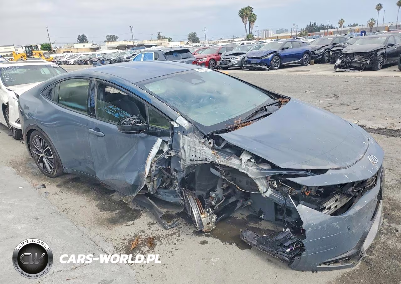 2023 Toyota Prius Xle VIN:JTDACAAU9P3008688 - 4