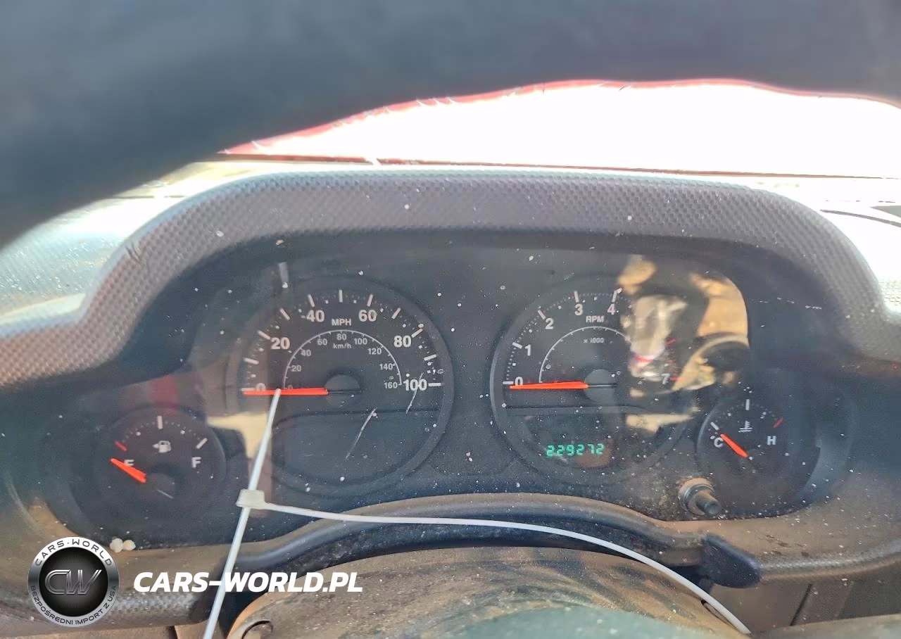 2008 Jeep Wrangler Unlimited X VIN:1J4GA39128L548711 - 9