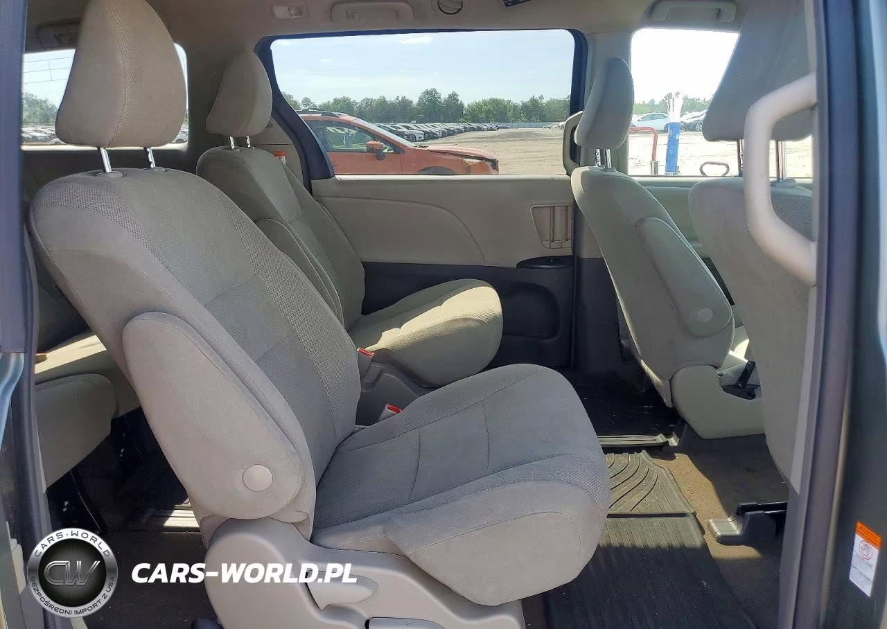 2019 Toyota Sienna L 7-Passenger VIN:5TDZZ3DCXKS974006 - 11
