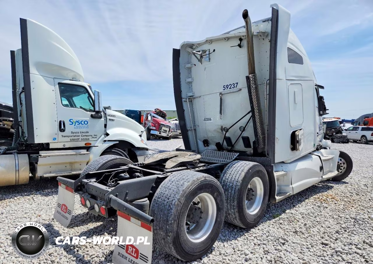 2019 Kenworth T680 Semi Truck VIN:1XKYD49X6KJ359157 - 4