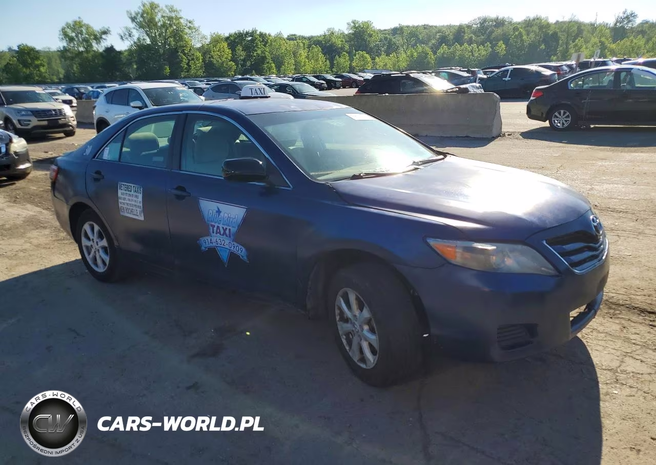 2011 Toyota Camry Le VIN:4T1BF3EKXBU647337 - 4