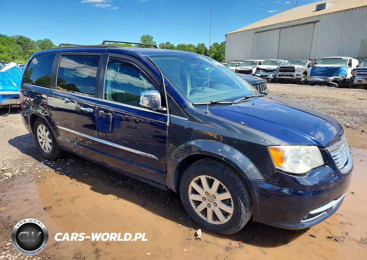 2012 Chrysler Town & Country Touring L VIN:2C4RC1CG2CR233692 - 4