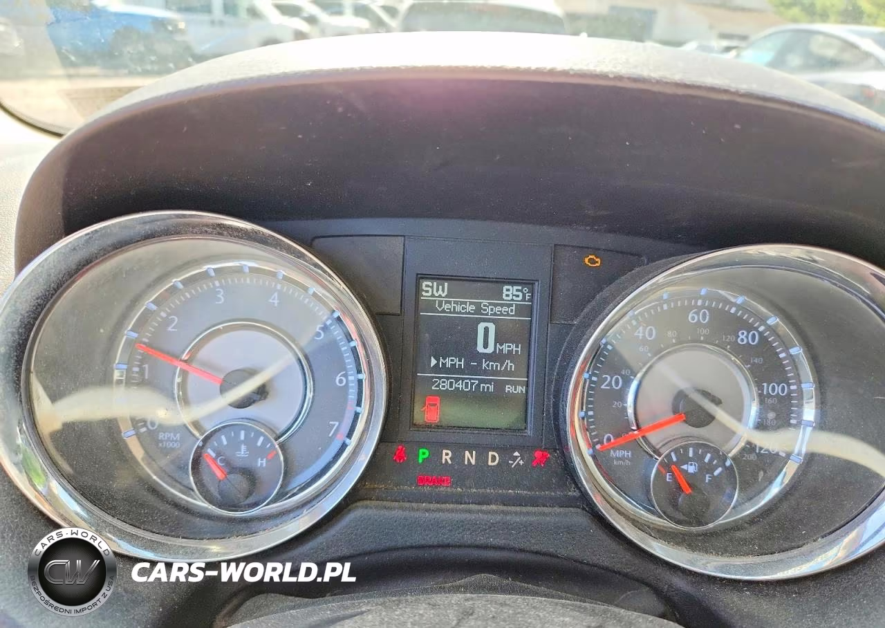 2012 Chrysler Town & Country Touring L VIN:2C4RC1CG2CR233692 - 9