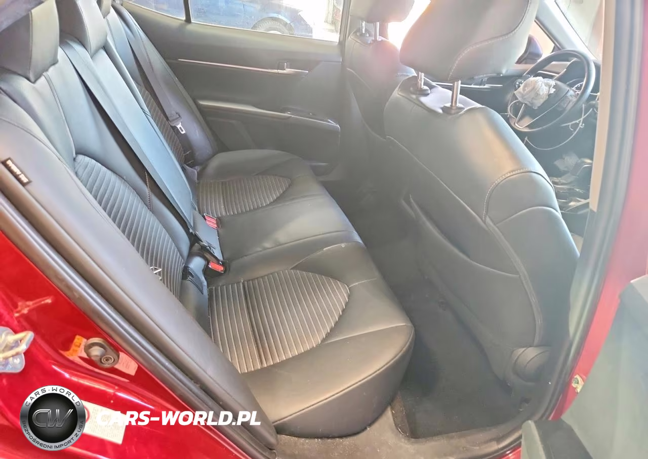 2018 Toyota Camry Se VIN:4T1B11HK1JU672270 - 10