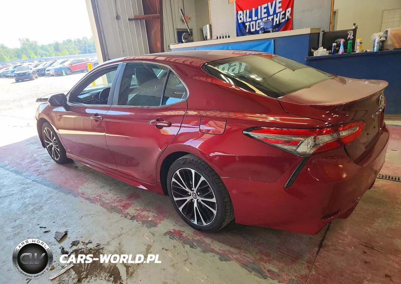 2018 Toyota Camry Se VIN:4T1B11HK1JU672270 - 2