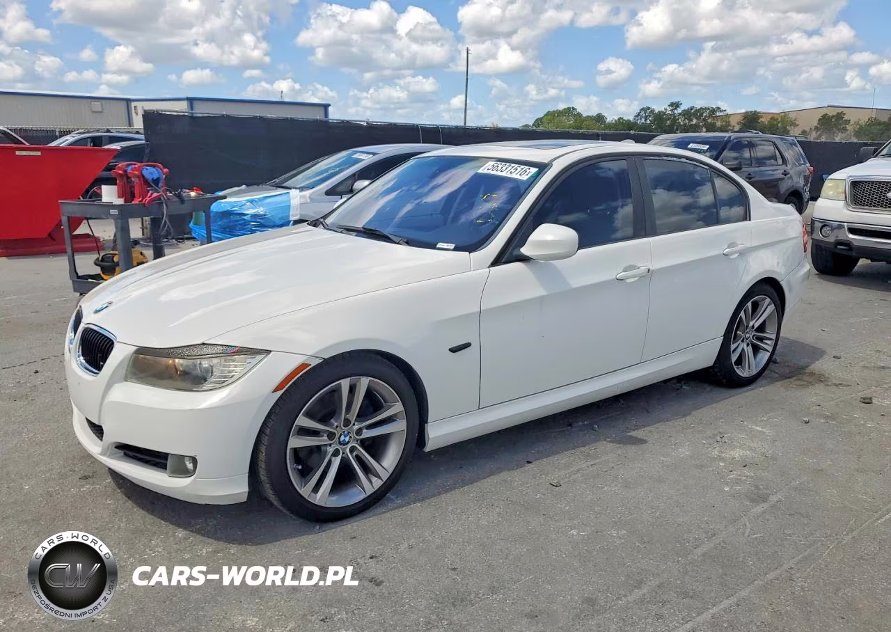 2011 BMW 328 I – zdjęcie 1 z 12