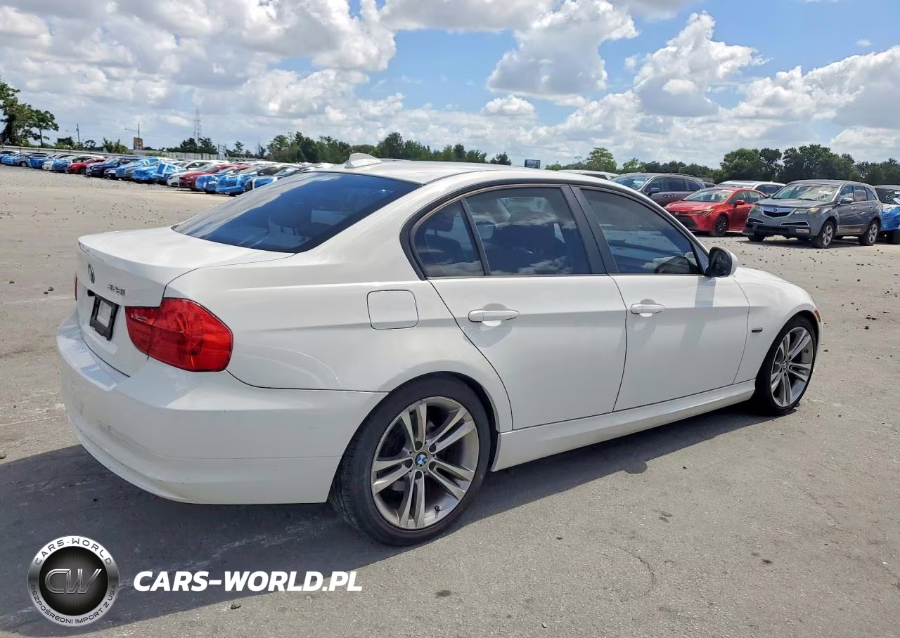 2011 BMW 328 I VIN:WBAPH7C54BE674517 - 3