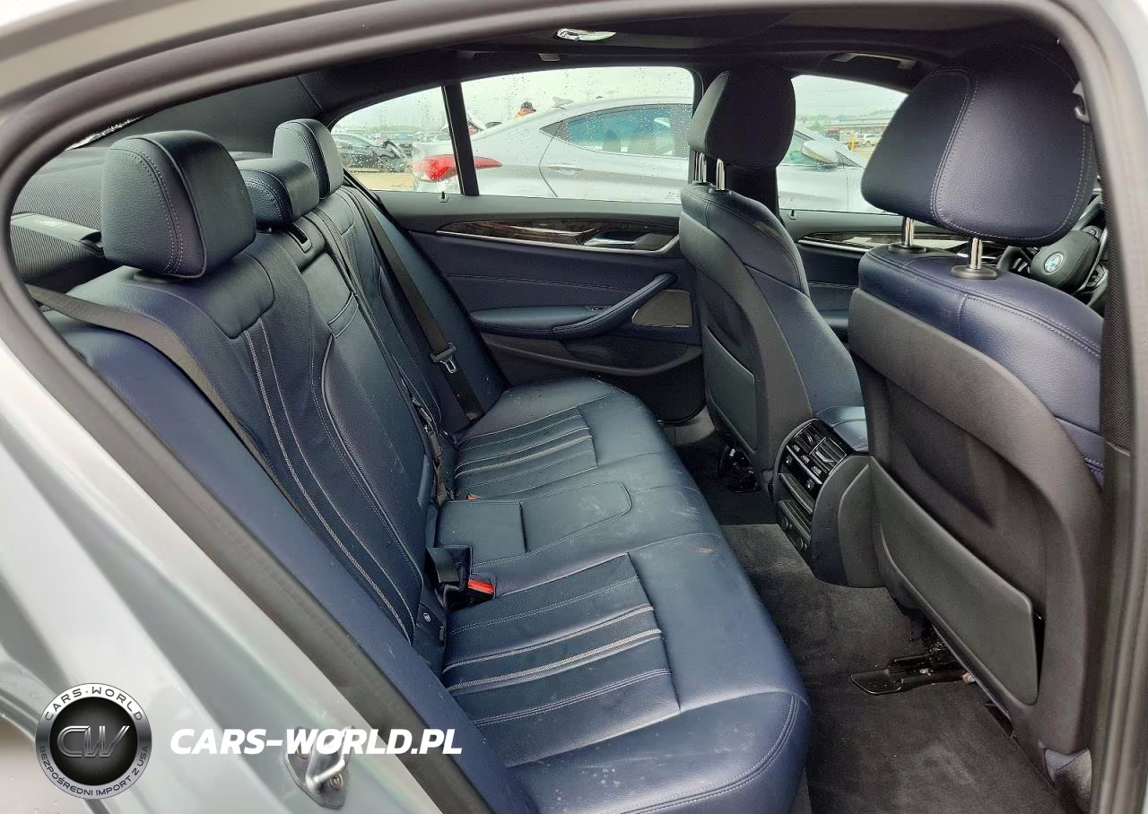 2019 BMW 530 Xi VIN:WBAJA7C58KWW22876 - 10