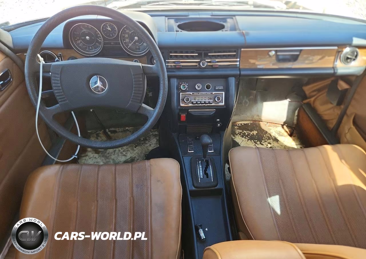 1976 Mercedes-Benz W115 VIN:11511412042351 - 8