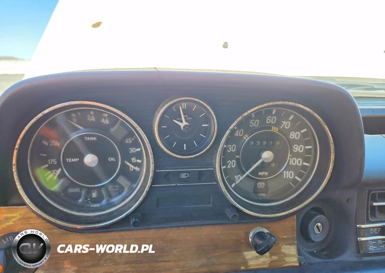 1976 Mercedes-Benz W115 VIN:11511412042351 - 9