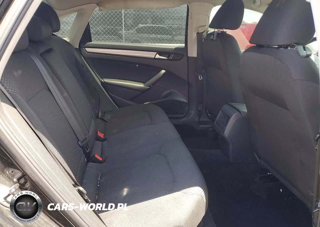 2014 Volkswagen Passat S VIN:1VWAS7A32EC100331 - 10