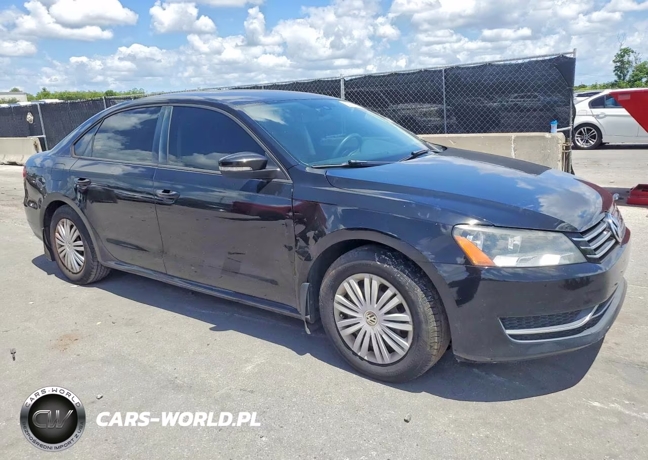 2014 Volkswagen Passat S VIN:1VWAS7A32EC100331 - 4