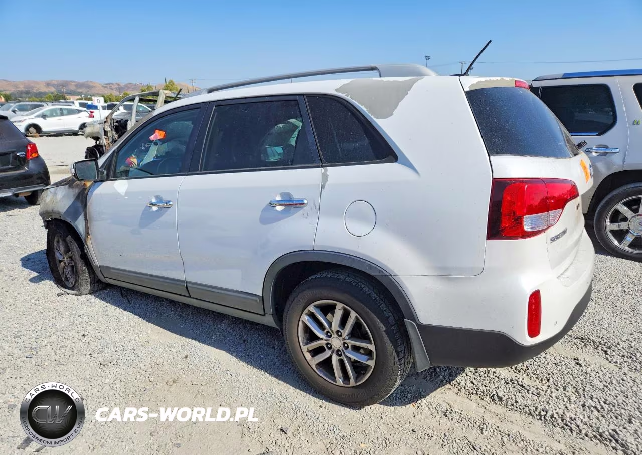 2015 Kia Sorento Lx VIN:5XYKT4A62FG605585 - 2
