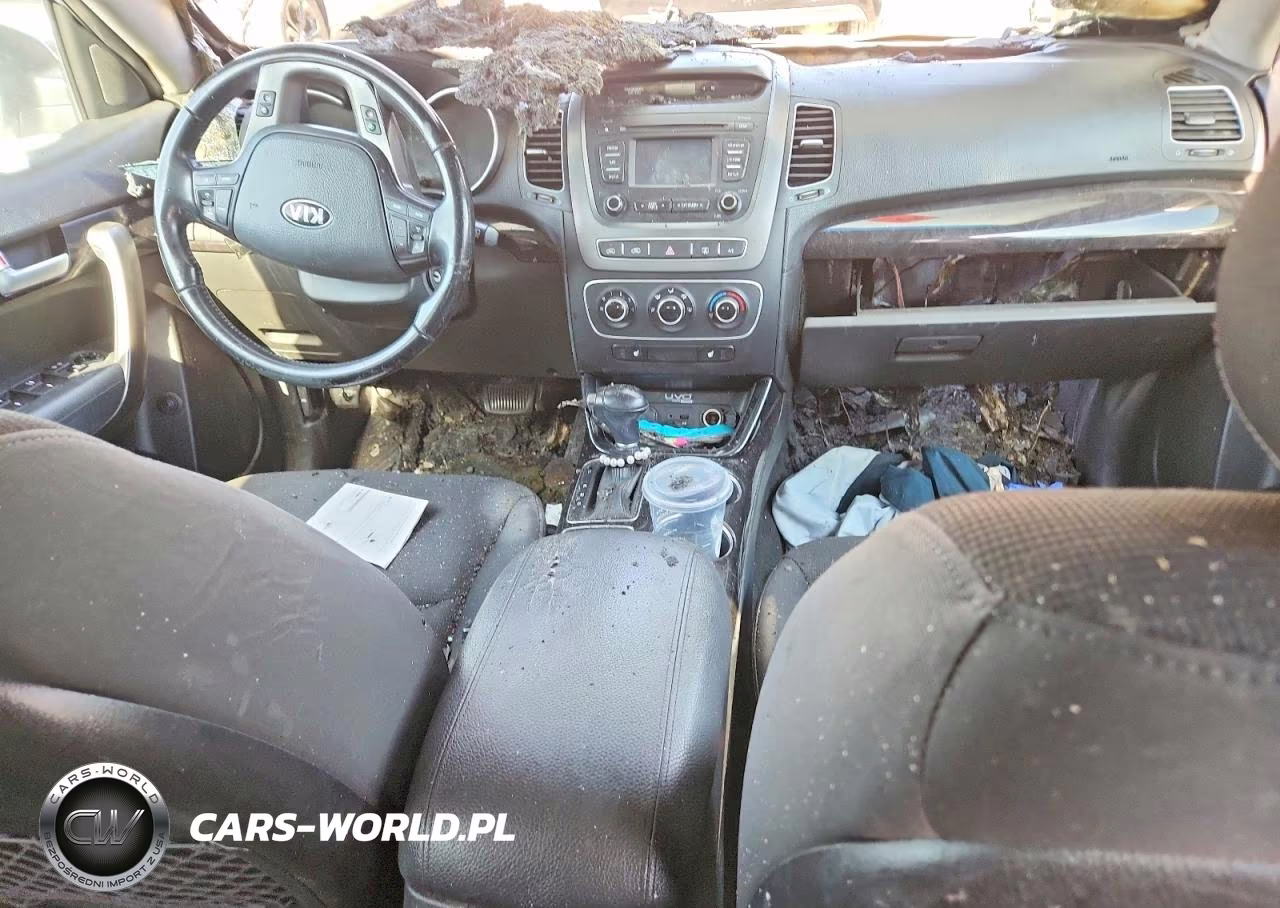 2015 Kia Sorento Lx VIN:5XYKT4A62FG605585 - 8