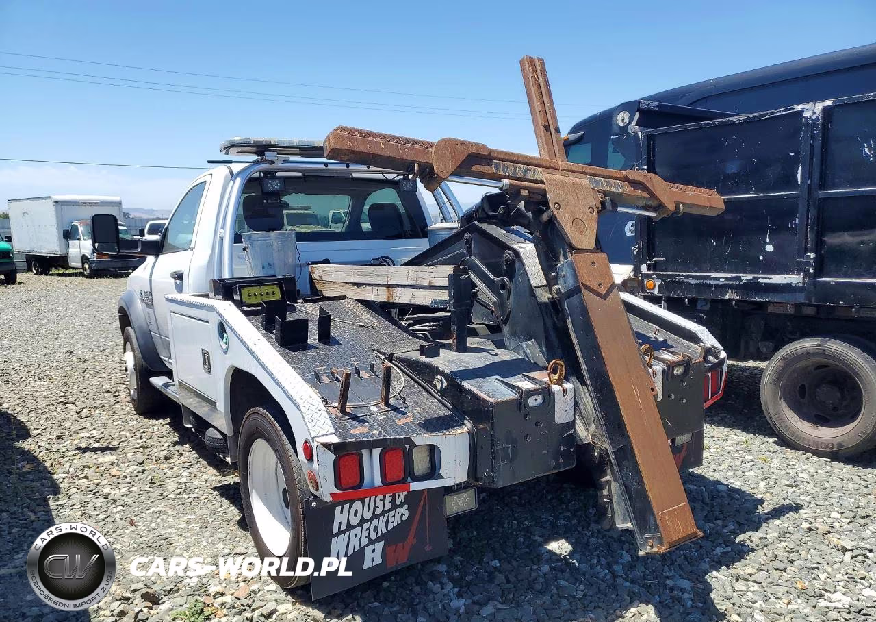 2018 Ram 5500 VIN:3C7WRMAL3JG151379 - 2