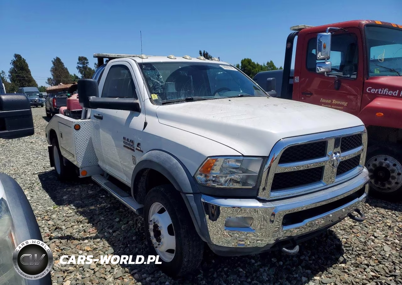 2018 Ram 5500 VIN:3C7WRMAL3JG151379 - 4