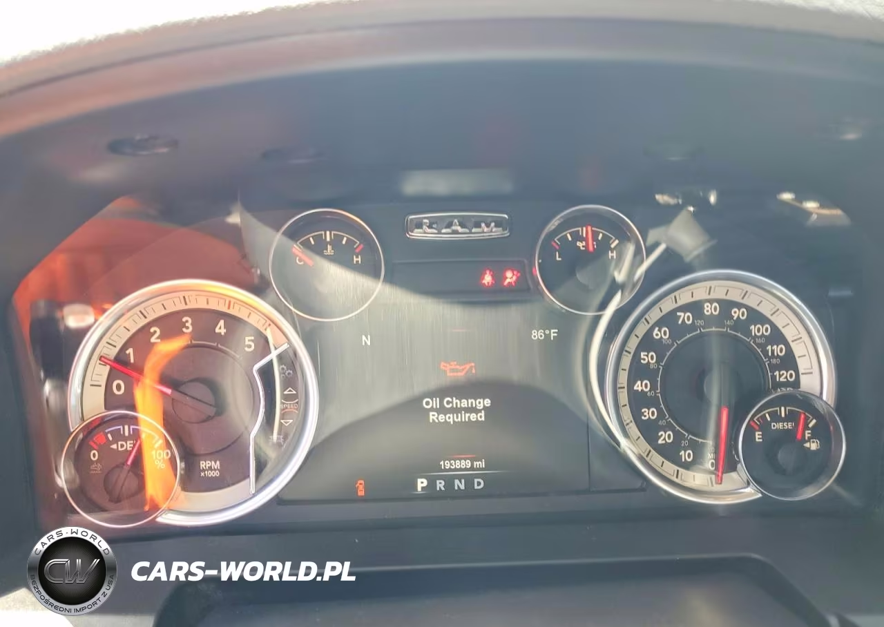 2018 Ram 5500 VIN:3C7WRMAL3JG151379 - 9