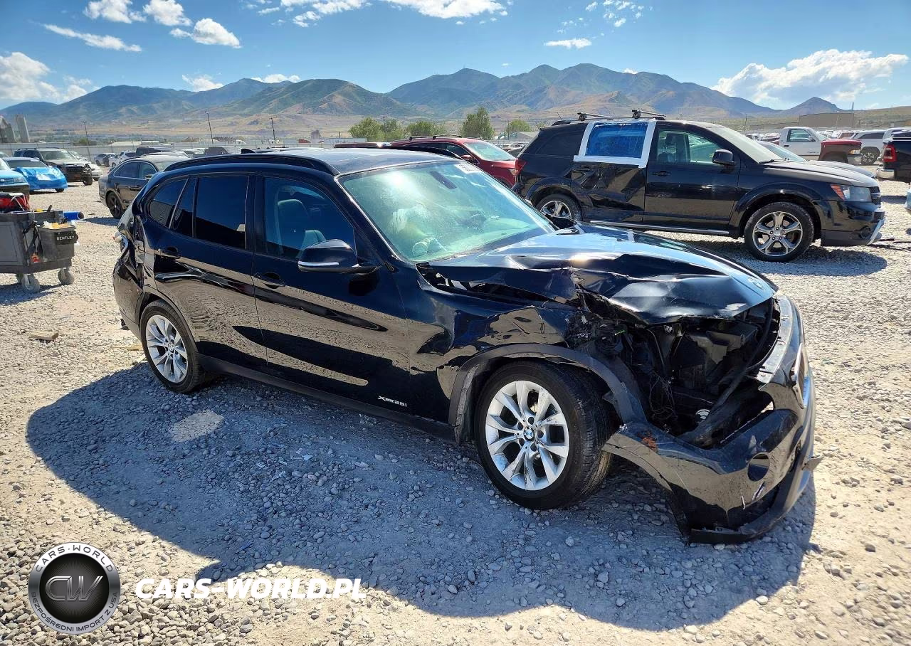 2013 BMW X1 xDrive28I VIN:WBAVL1C58DVR83283 - 4