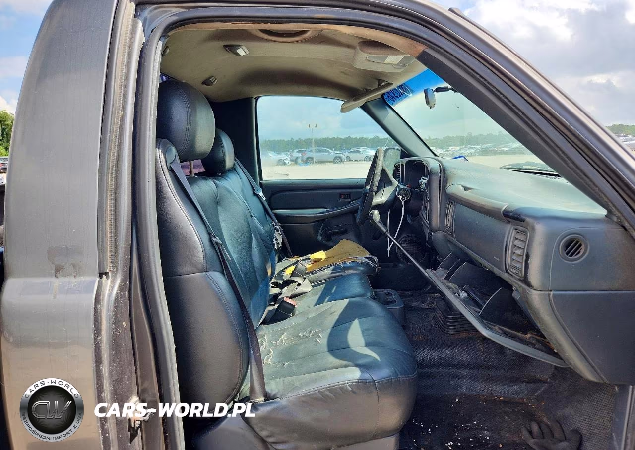 2000 Chevrolet Silverado C1500 VIN:1GCEC14WXYZ168124 - 10