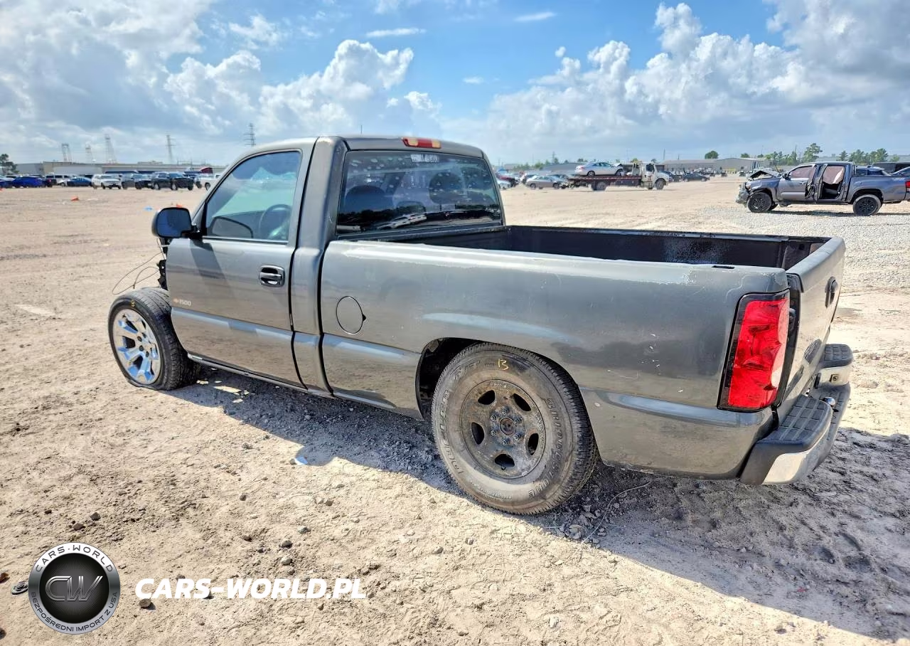 2000 Chevrolet Silverado C1500 VIN:1GCEC14WXYZ168124 - 2