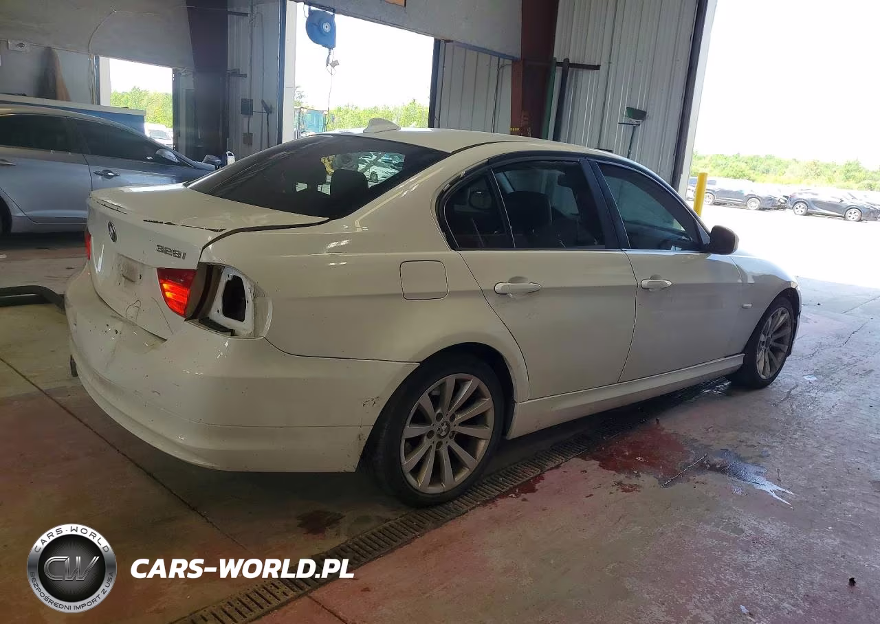 2011 BMW 328 Xi Sulev VIN:WBAPK5C50BA994625 - 3