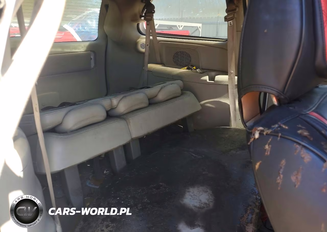 2005 Chrysler Town & Country Touring VIN:2C4GP54L05R511667 - 11