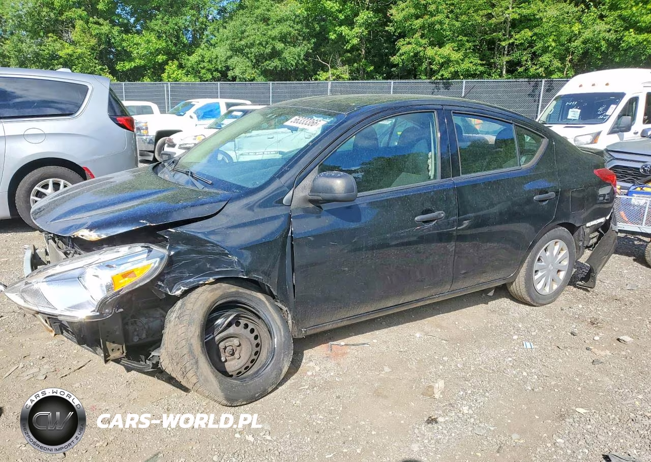 2015 Nissan Versa 1.6 S Plus