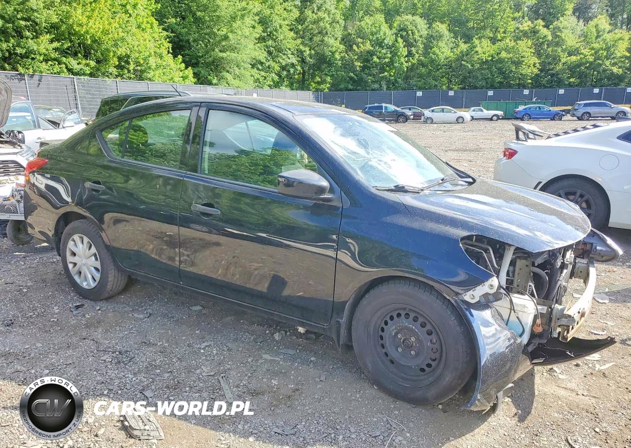 2015 Nissan Versa 1.6 S Plus VIN:3N1CN7APXFL917819 - 4