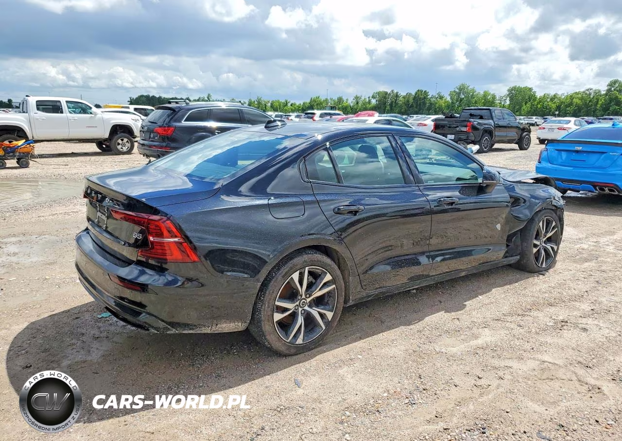 2024 Volvo S60 Plus VIN:7JRL12FL0RG315636 - 3
