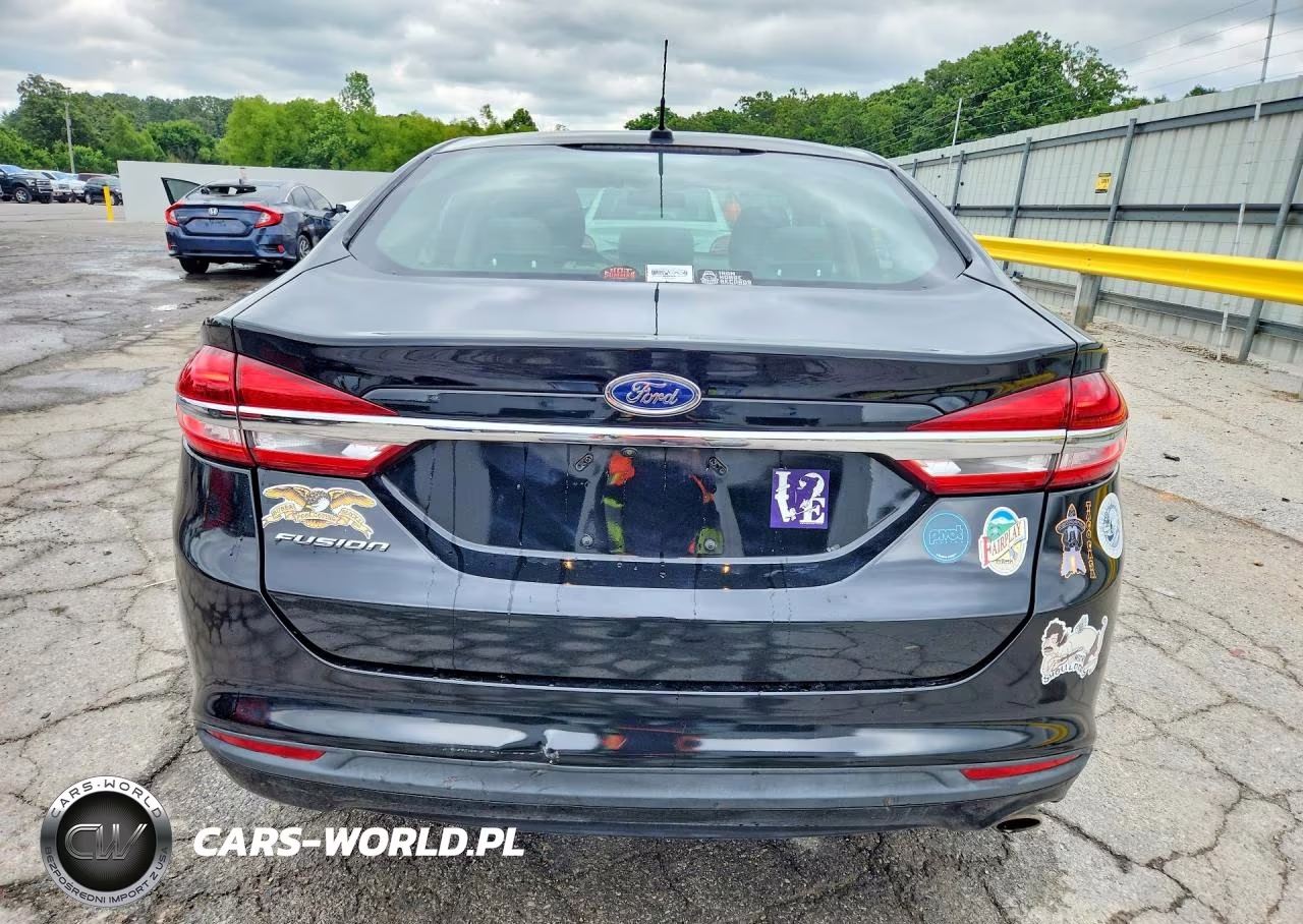 2018 Ford Fusion S VIN:3FA6P0G71JR195137 - 6