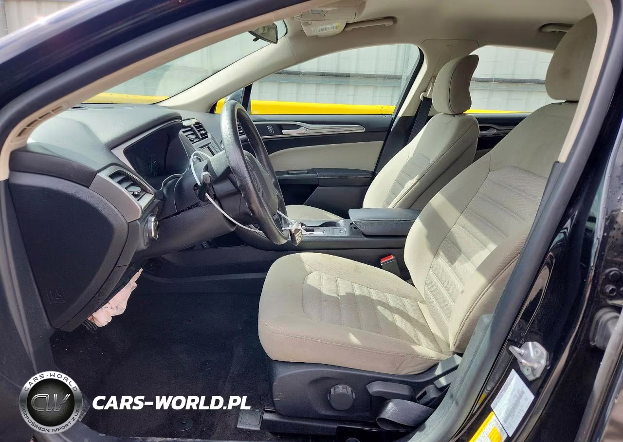 2018 Ford Fusion S VIN:3FA6P0G71JR195137 - 7