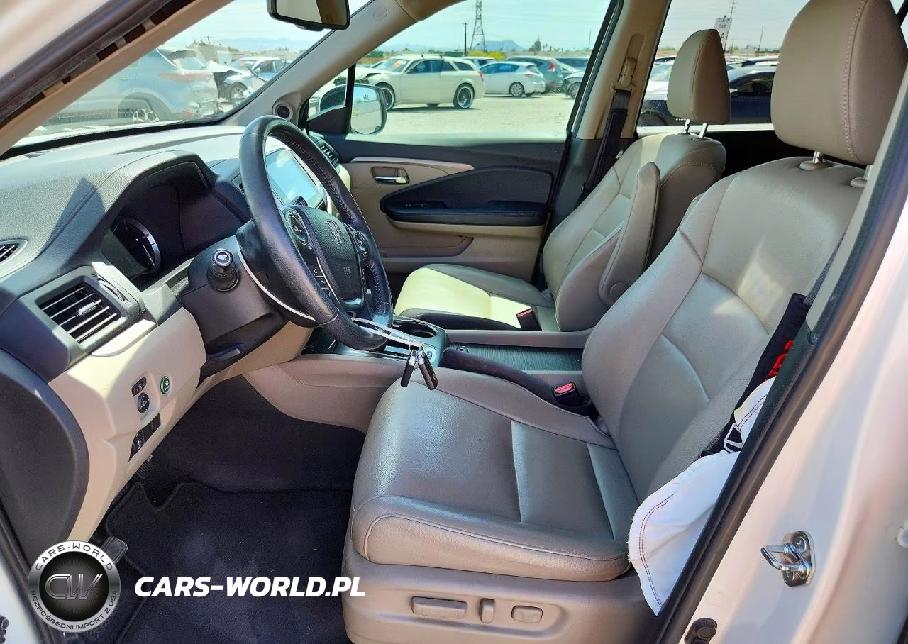 2017 Honda Pilot VIN:5FNYF5H65HB034990 - 7