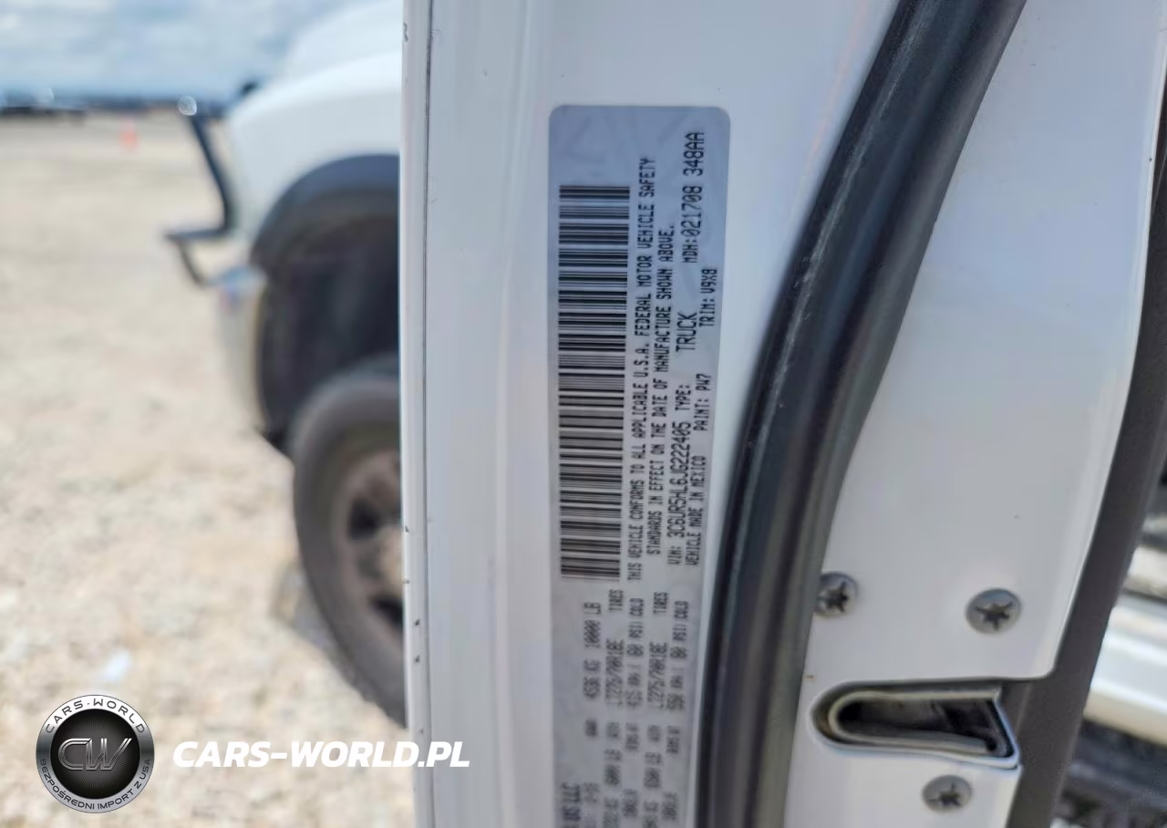 2018 Ram 2500 St VIN:3C6UR5HL6JG222405 - 12