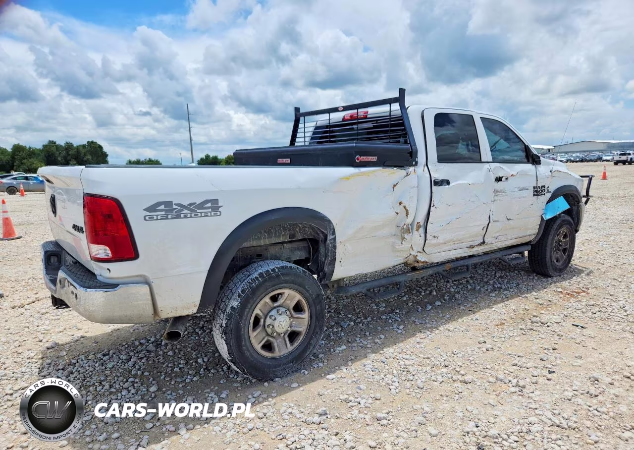 2018 Ram 2500 St VIN:3C6UR5HL6JG222405 - 3