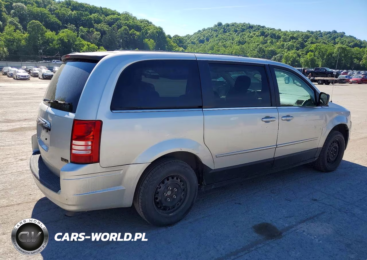 2009 Chrysler Town & Country Lx VIN:2A8HR44E09R552244 - 3