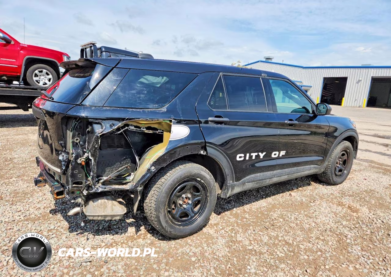 2023 Ford Explorer Police Interceptor VIN:1FM5K8AB2PGA62771 - 3