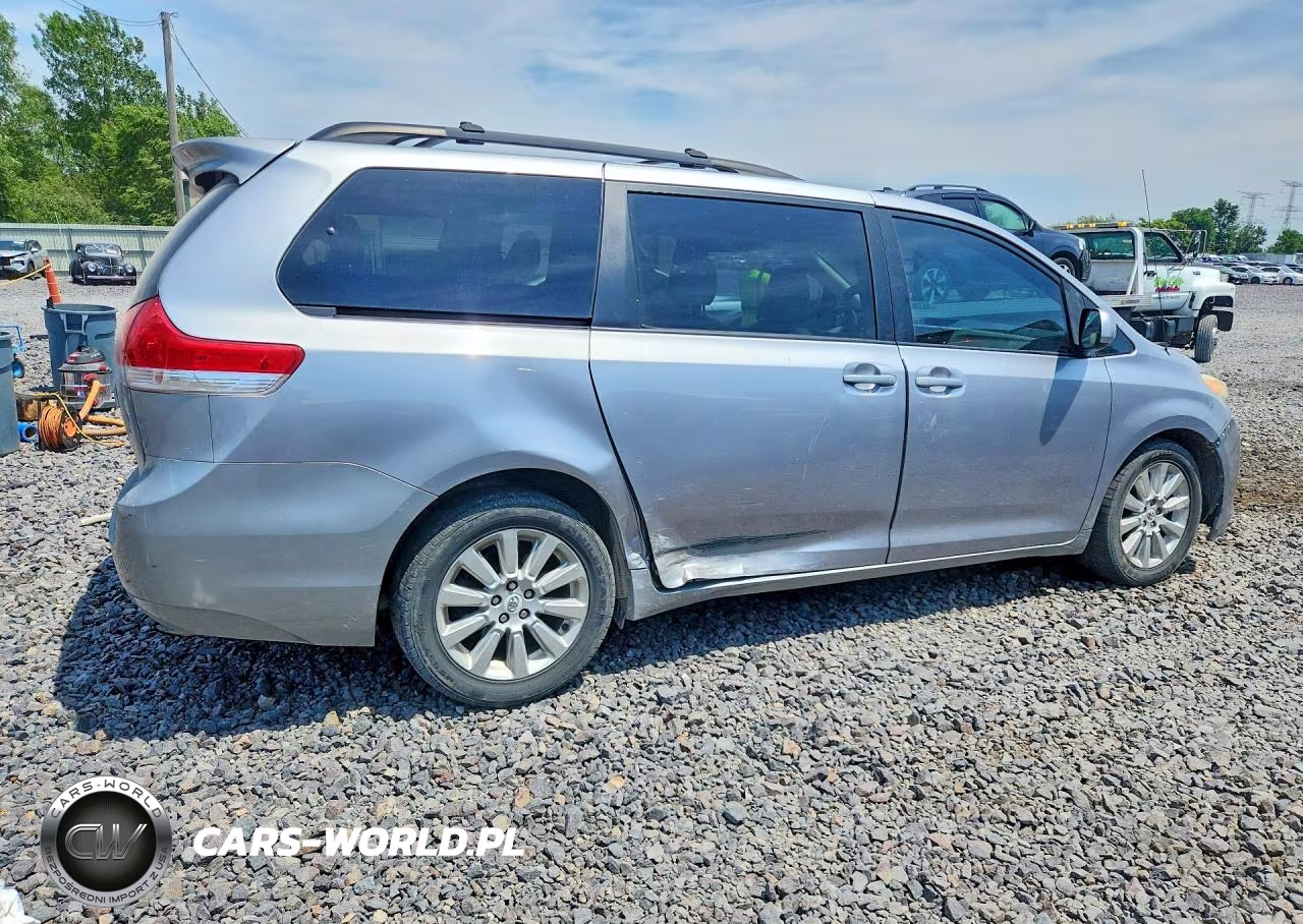 2011 Toyota Sienna Xle 7-Passenger VIN:5TDDK3DC4BS004683 - 3