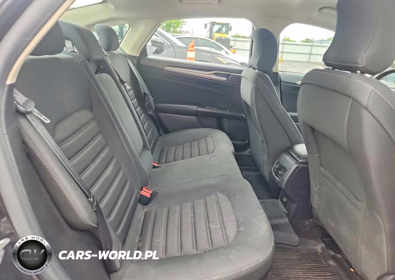 2019 Ford Fusion Se VIN:3FA6P0HD0KR186273 - 10