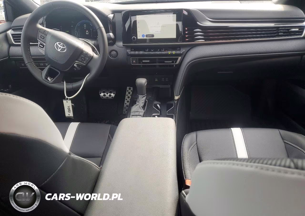 2026 Toyota Camry Se VIN:4T1DAACK4TU306788 - 8